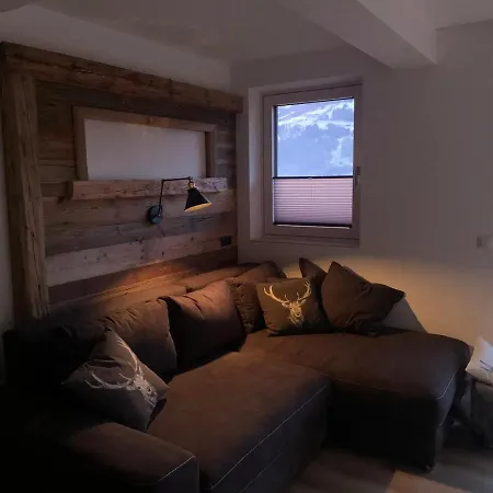 Apart Wexwood Hart im Zillertal Exterior photo